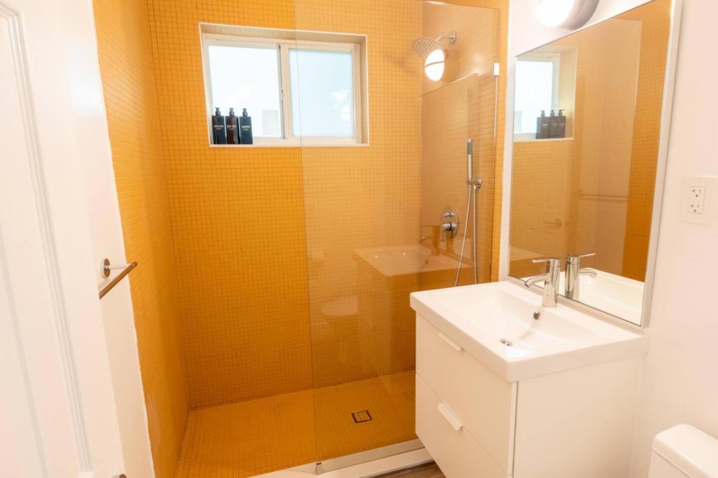 Stylish 2Bed Apartment El Portal Miami Ngoại thất bức ảnh
